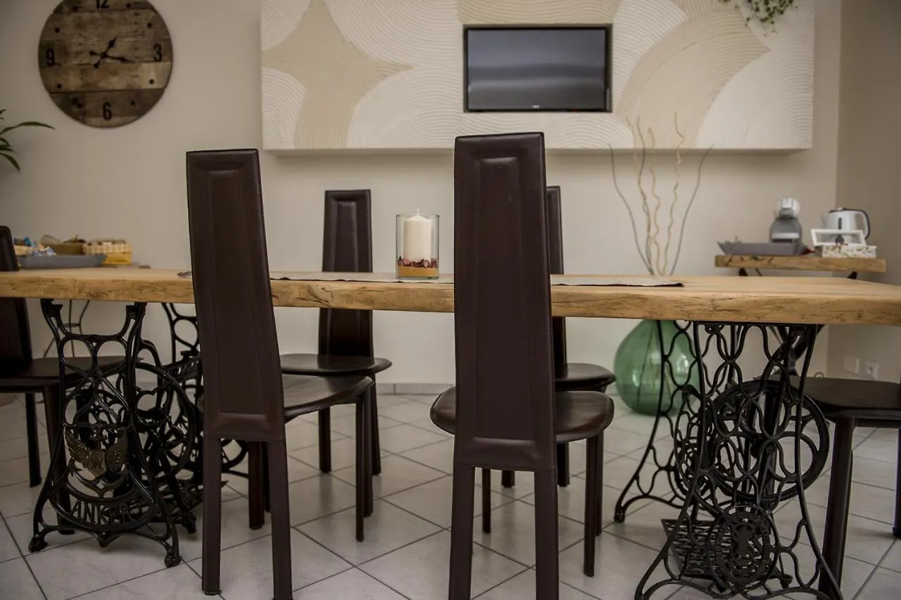 Frühstückspension Bed and Breakfast Rho Side